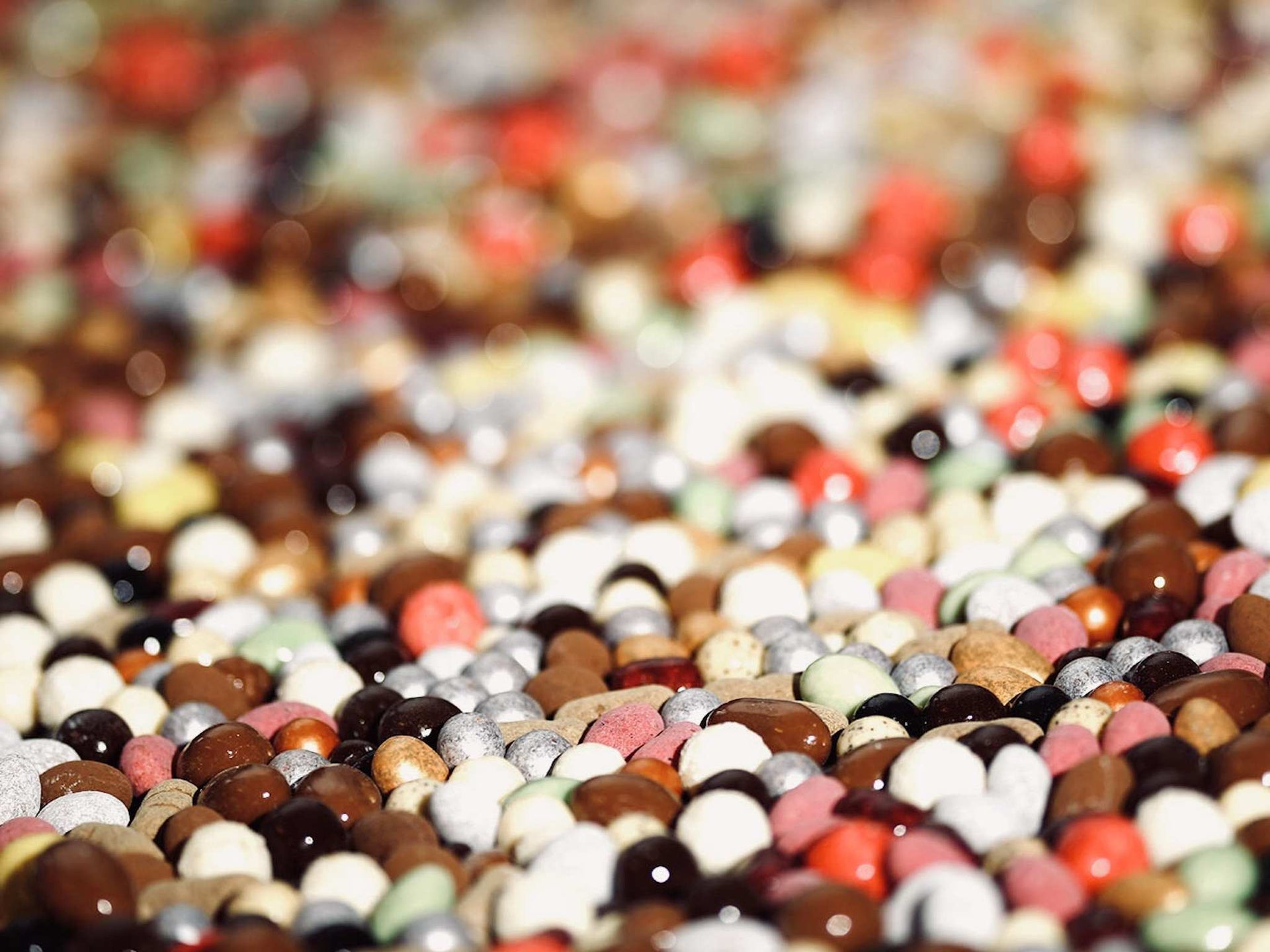 Narr Salted Caramel & Milk Chocolate Coated Sweet Liquorice Balls