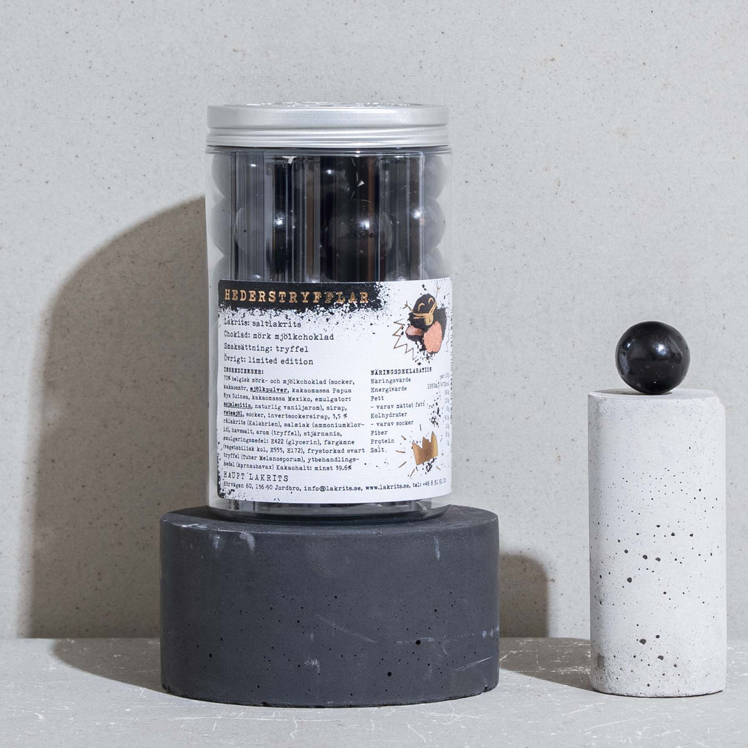 Haupt Lakrits Hederstryfflar – Salt Liquorice, Dark Chocolate & Black Truffle