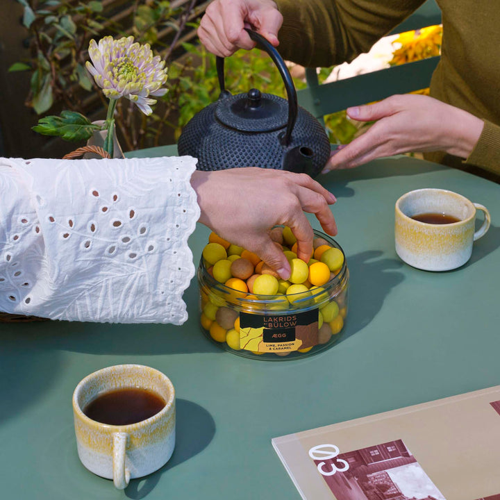 Lakrids ÆGG Large Mixed Tub - Lime, Crispy Caramel & Passion Fruit