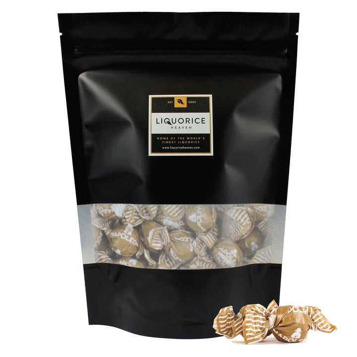 Napoleon Zwartwit Kogels – Hard Boiled Liquorice With a Salmiak Powder Core