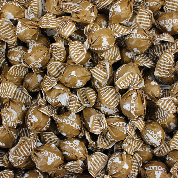 Napoleon Zwartwit Kogels – Hard Boiled Liquorice With a Salmiak Powder Core