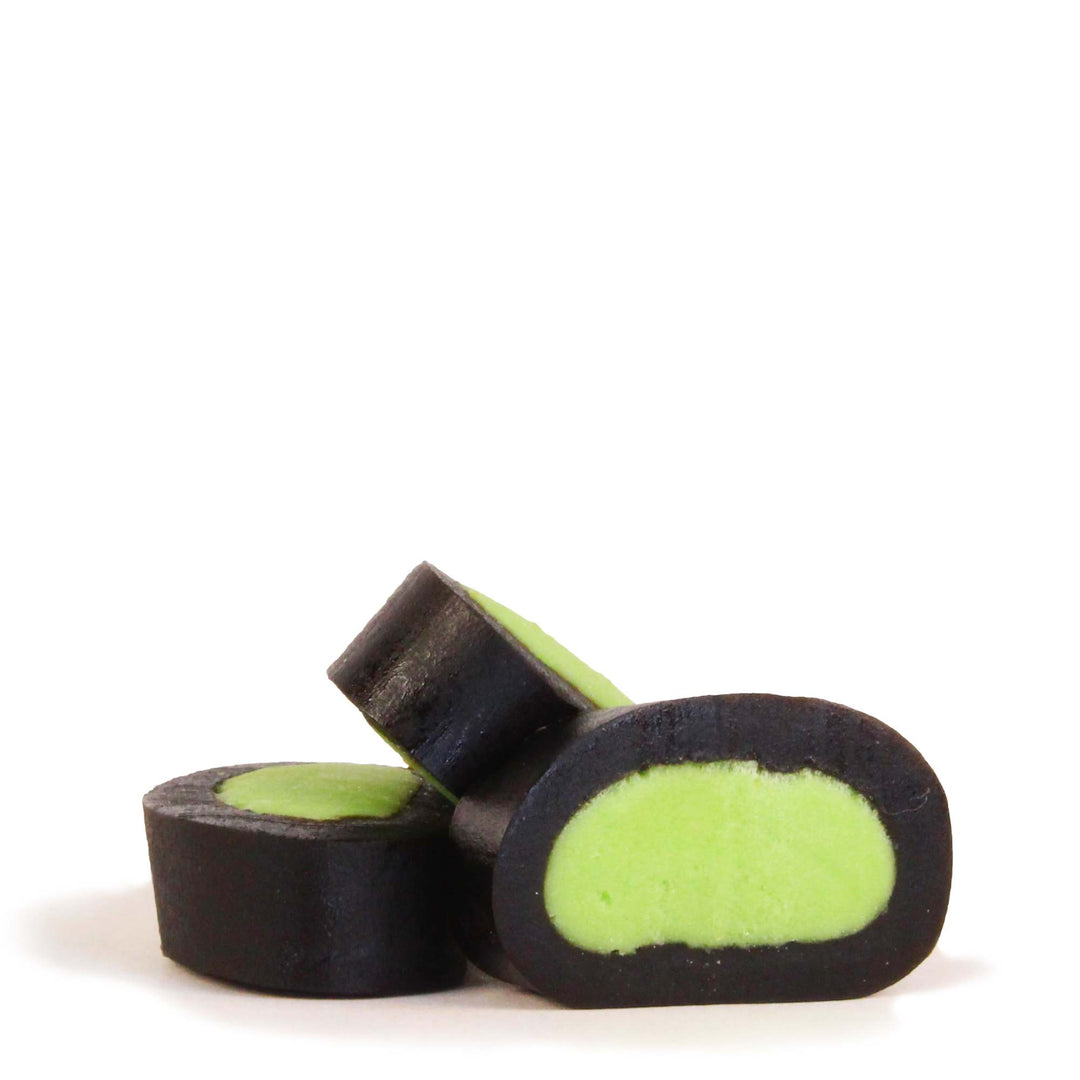 Porvoon Lakritsi Giant Apple Flavoured Sweet Black Liquorice Bites