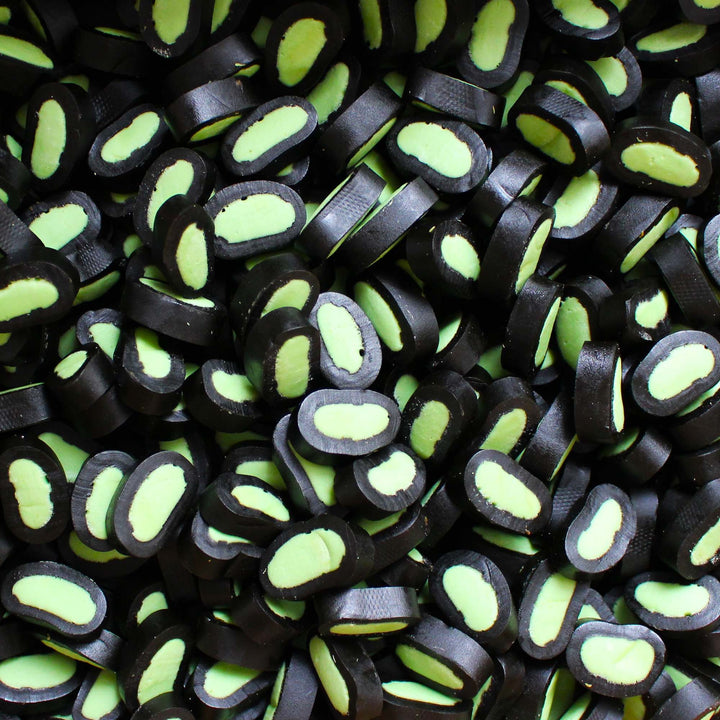 Porvoon Lakritsi Giant Apple Flavoured Sweet Black Liquorice Bites