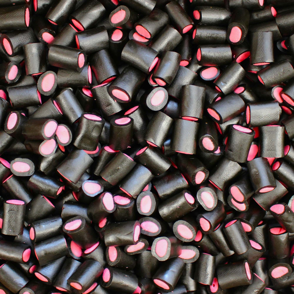 Porvoon Lakritsi Strawberry Filled Sweet Black Liquorice