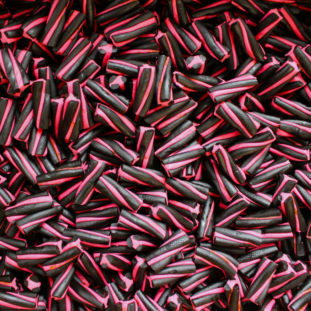 Porvoon Lakritsi Strawberry Flavour Sweet Liquorice Twists