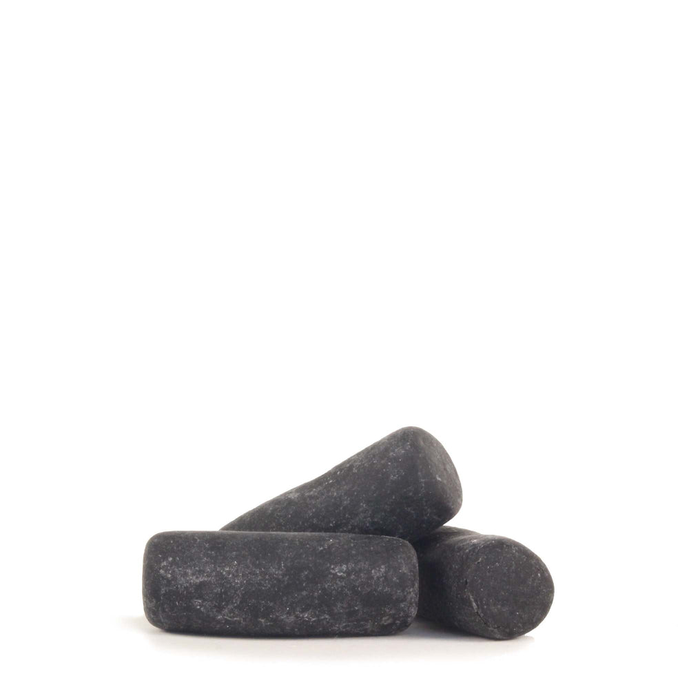 Schoolkrijt Zwart (Black School Chalks) - Soft Liquorice & Slamiak in a Sugar Shell