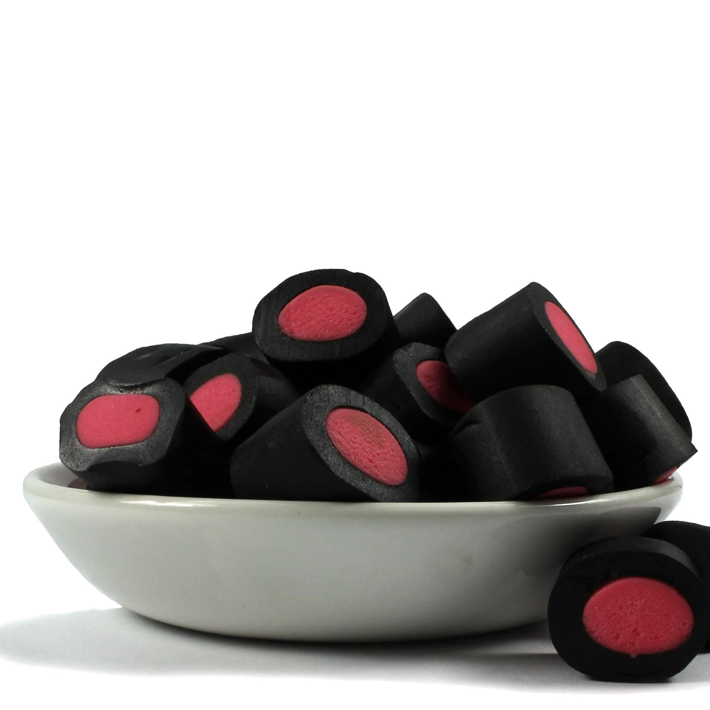 Strawberry Cream Rocks – Fondant Filled Sweet Liquorice Tubes