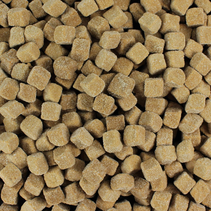 Zoute griotten – Soft Sugar Coated Dutch Mildly Salty Liquorice Cubes